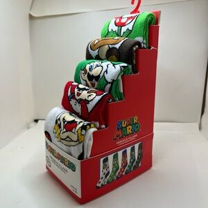 Nintendo Adult Socks Set - Red, Green, White size 4-10 BNWT